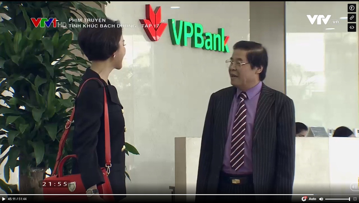 Kèm theo đó là hình ảnh thương hiệu của ngân hàng này được quay rõ nét. Ảnh: chụp màn hình.