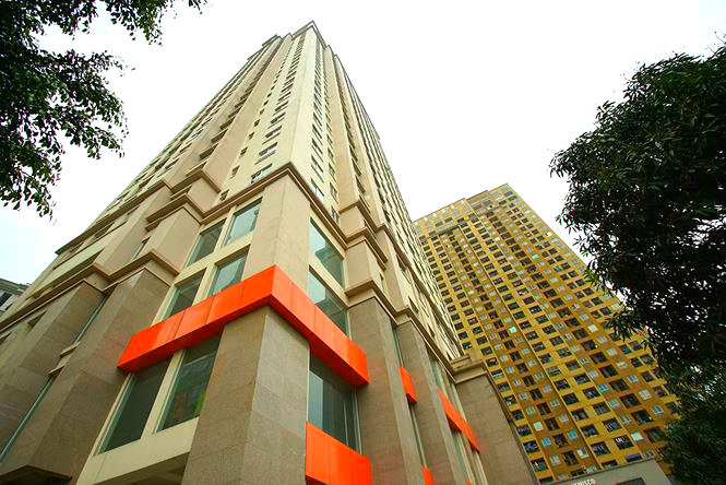 Nhà chung cư 30 tầng BMM, khu Xa La (Phúc La, Hà Đông) hiện chưa được nghiệm thu PCCC. Theo Tiền phong, cả toà nhà này chỉ có đúng 2 họng nước chữa cháy và từ tầng 5A đến tầng 31 hiện vẫn chưa có hệ thống vòi chữa cháy tự động. Ảnh: TPO