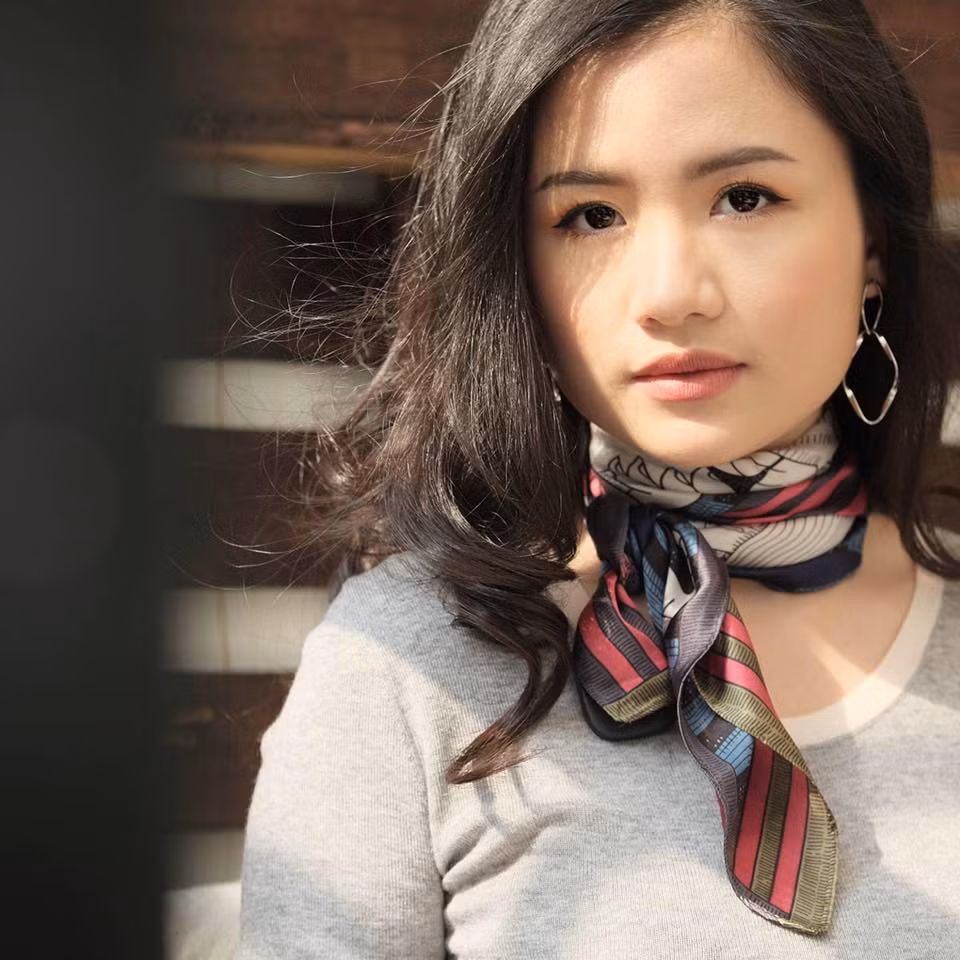 Phương Đông sở hữu nhan sắc xinh đẹp.