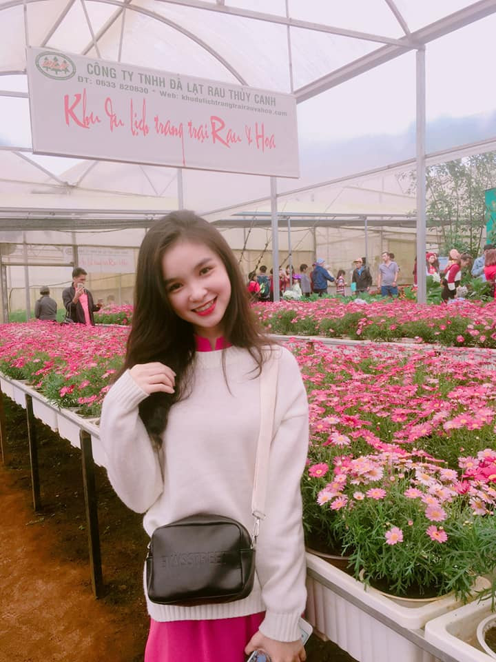 Bên cạnh những phản ứng tích cực của mọi người, Hồng Đoan cho hay cô cũng có đôi chút lo lắng khi các trang mạng sử dụng hình ảnh của mình không xin phép, kèm theo đó là không ít bình luận khiêm nhã, không đúng sự thật.