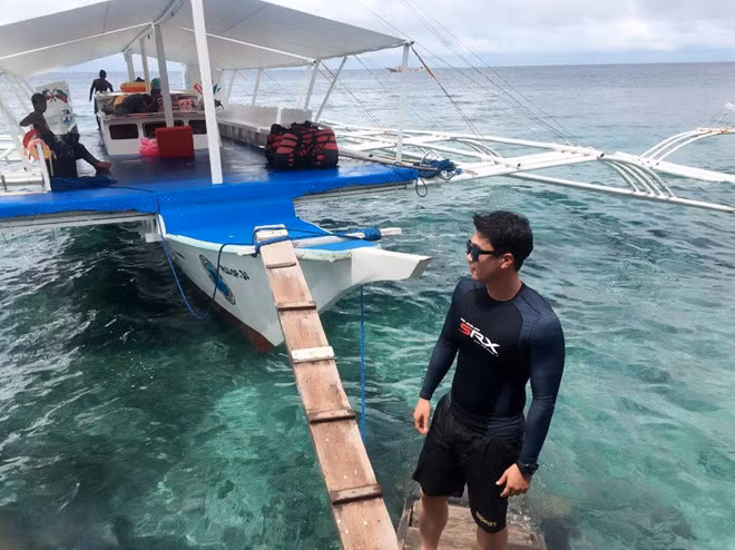 Một điều nữa rất quan trọng đối với các fan nữ Việt Nam đó là trên trang cá nhân của mình, Park Sung Gyun chưa công khai bất cứ bức ảnh hay mối quan hệ tình cảm, thân mật với cô gái nào khác. 29 tuổi, lại dường như chưa có người yêu - điều này càng làm tăng sức hút của vị HLV thể lực mới của ĐT U23 Việt Nam đối với các cô gái trẻ.