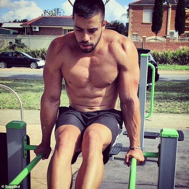 Nhìn vào thu nhập hiện tại gần 2 tỷ đồng mỗi tháng của Matthew Lepre thì số tiền hơn 850 triệu mỗi tháng mà anh duyệt chi cho người trợ lý thân cận của mình thì đó không phải là con số quá lớn. Bởi với đầu óc của mình, Matthew Lepre chắc chắn sẽ biết cách cùng người trợ lý xử lý được nhiều công việc hơn, tạo ra nhiều thu nhập và đạt hiệu quả cao hơn về mọi mặt.