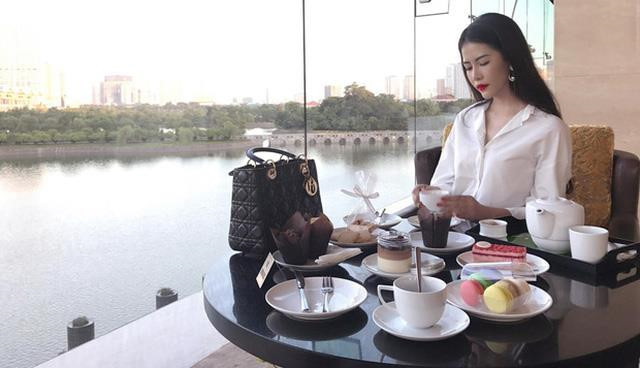 Kiều Yến không phủ nhận mình sinh ra trong gia đình khá giả, cũng không ghét các danh xưng "con nhà giàu" hay "rich kid" gắn với mình. Tuy nhiên, cô gái vừa bước qua tuổi 18 không muốn "đóng đinh" với hình tượng này.