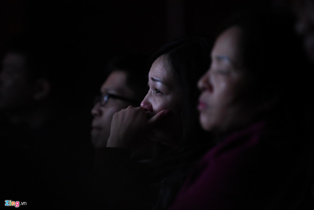 Ai cũng tiếc nuối cho tài năng, lối sống của Trần Lập. Sự lạc quan đến kinh ngạc của anh khi mang trong mình căn bệnh ung thư quái ác khiến ai cũng phải khâm phục, “Ai trong đời cũng có những lúc sóng gió, cuộc đời như que diêm trước gió, một đôi bàn tay liệu có đủ? Nhưng nhiều đôi bàn tay kết lại chúng ta còn chia sẻ những tấm lòng nhân ái”, Trần Lập chia sẻ khi nằm trên giường bệnh.