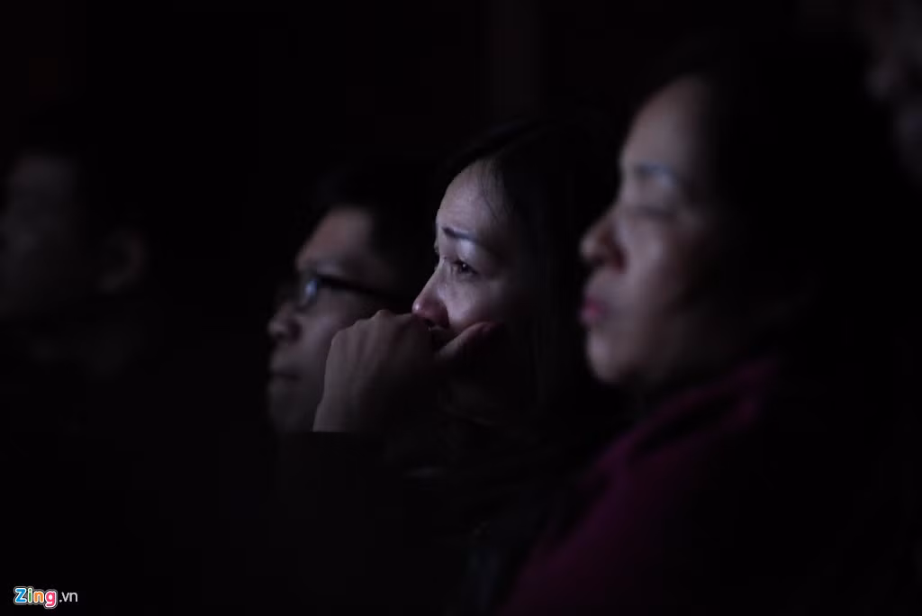 Ai cũng tiếc nuối cho tài năng, lối sống của Trần Lập. Sự lạc quan đến kinh ngạc của anh khi mang trong mình căn bệnh ung thư quái ác khiến ai cũng phải khâm phục, “Ai trong đời cũng có những lúc sóng gió, cuộc đời như que diêm trước gió, một đôi bàn tay liệu có đủ? Nhưng nhiều đôi bàn tay kết lại chúng ta còn chia sẻ những tấm lòng nhân ái”, Trần Lập chia sẻ khi nằm trên giường bệnh.