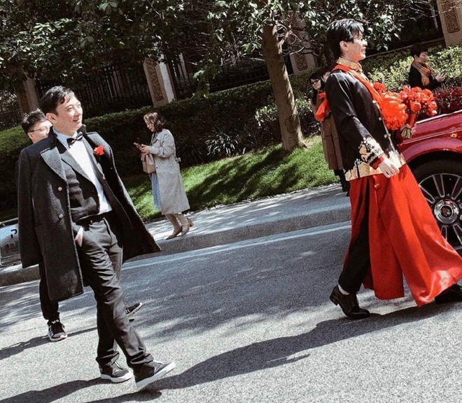 Thieu gia Trung Quoc gay soc voi qua mung dam cuoi ban la Roll Royce-Hinh-2