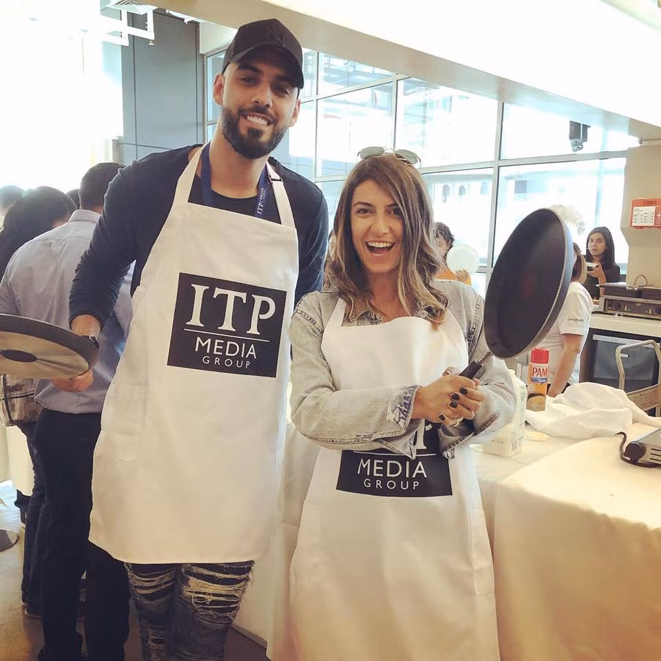 Và dù đã có rất nhiều thay đổi về ngoại hình, nhưng không thể phủ nhận rằng, Omar vẫn rất dễ "đốn tim" phái đẹp. Ảnh trong bài: Facebook nhân vật.