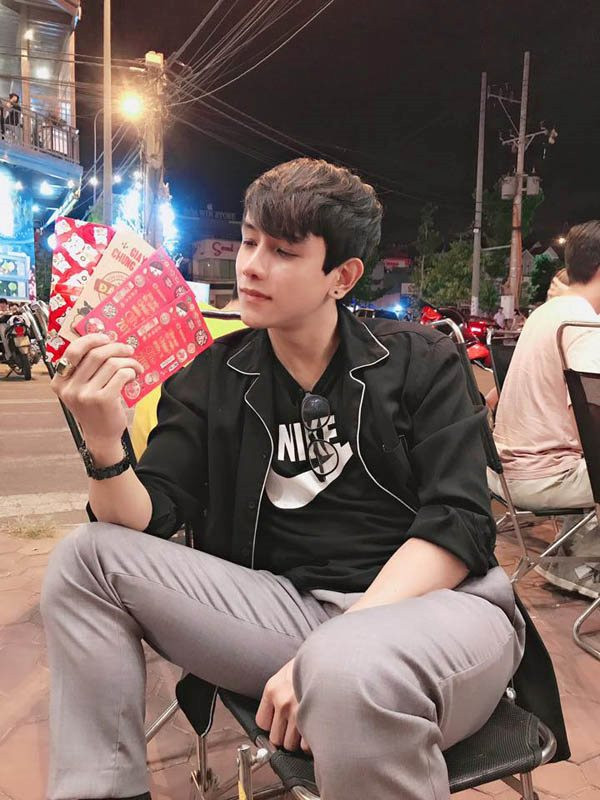 9x gay an tuong boi ngoai hinh chuan 'soai ca', so huu dan xe moto 'khung'-Hinh-7