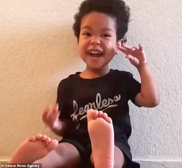 Sung sot be 3 tuoi da la than dong, giai toan sieu nhanh-Hinh-4