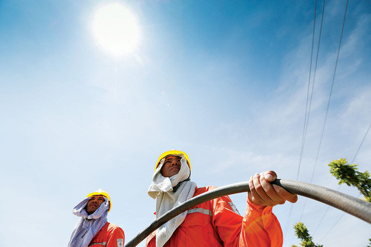 EVN khuyen cao ve “dot bien kinh hoang” o hoa don dien