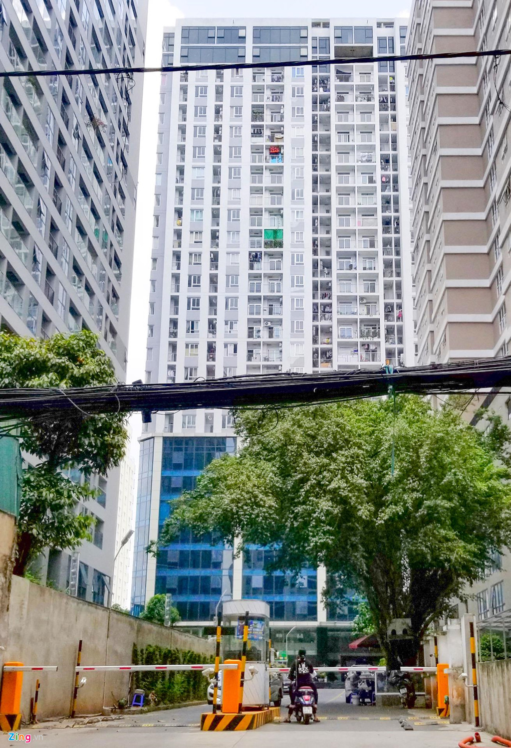 Toàn cảnh tổ hợp chung cư Mỹ Sơn Tower (62 Nguyễn Huy Tưởng, quận Thanh Xuân, Hà Nội) của chủ đầu tư là Công ty cổ phần đầu tư và xuất nhập khẩu Mỹ Sơn. Mỹ Sơn Tower là tổ hợp chung cư gồm 24 tầng nổi và 2 tầng hầm, 340 căn hộ nằm ở số 62 Nguyễn Huy Tưởng, quận Thanh Xuân, Hà Nội.