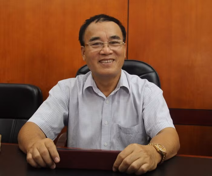 Chay lot xe mat 600 trieu: Lo nguoi ban tin cho Bo truong Thang