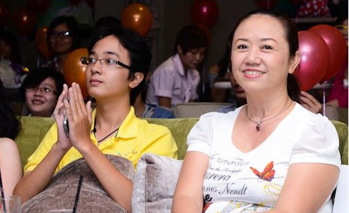 Lo dai gia luon theo sat Midu sau scandal voi Phan Thanh-Hinh-8