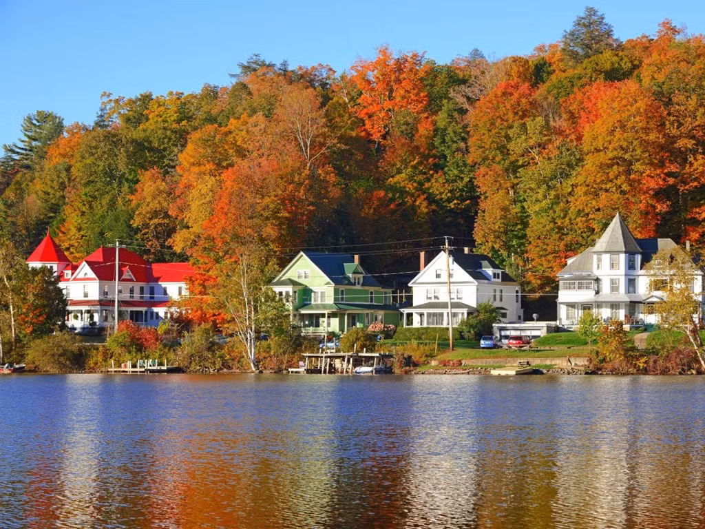  Mỹ: Các độc giả yêu thích những thành phố sôi động, các công viên thân thiện và cảnh thiên nhiên hùng vĩ của nước Mỹ, đặc biệt là các công viên quốc gia ấn tượng.