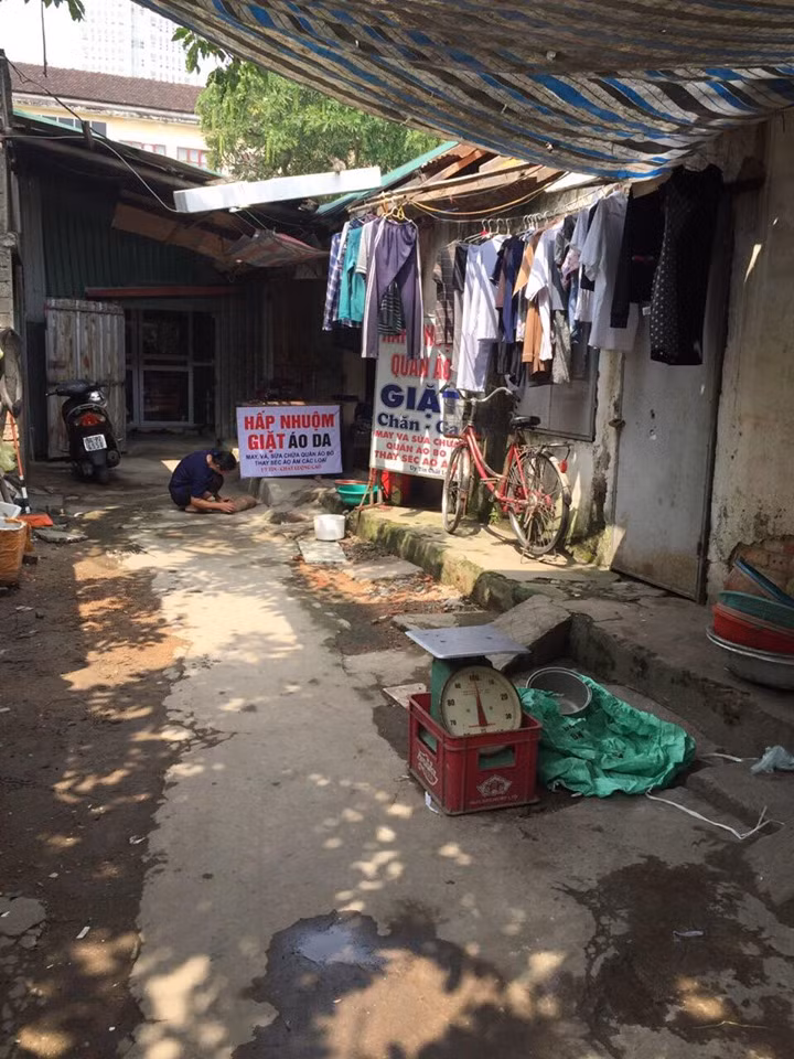 Hang chuc ho dan Nghe An truoc nguy co bi day ra duong: GS Dang Hung Vo gay gat-Hinh-3