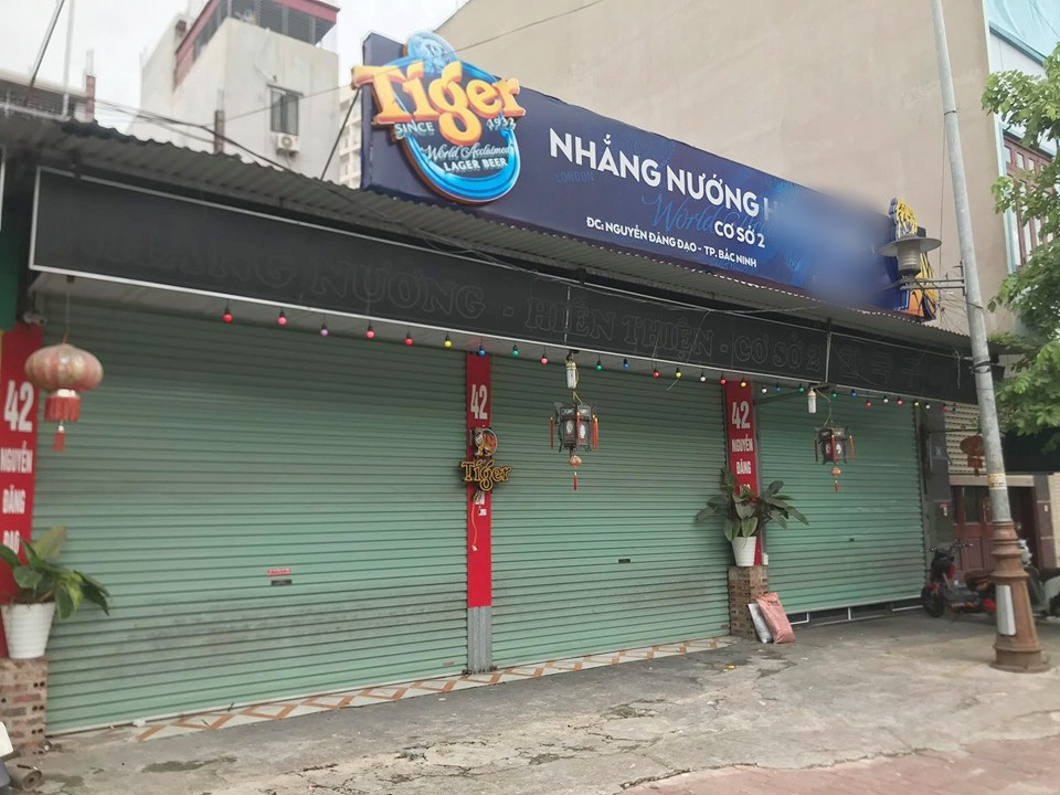 Chu quan nhang Hien Thien bat khach quy xin loi: Pham toi lam nhuc nguoi khac?