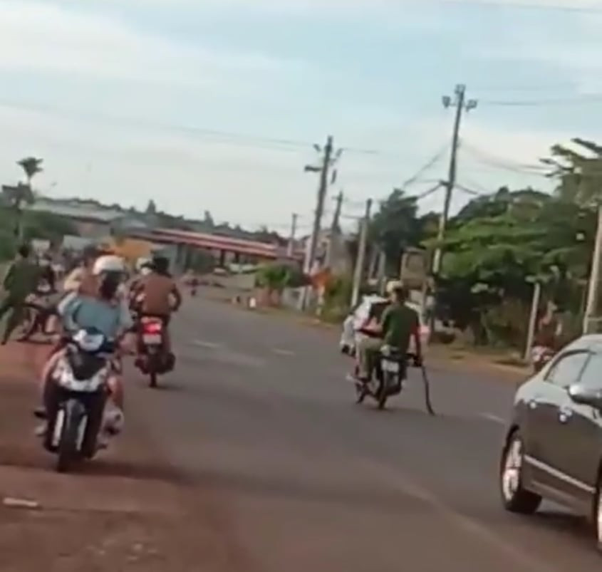 Dak Lak: Lam ro nghi van cong an phuong danh nhau voi dan o tru so-Hinh-2