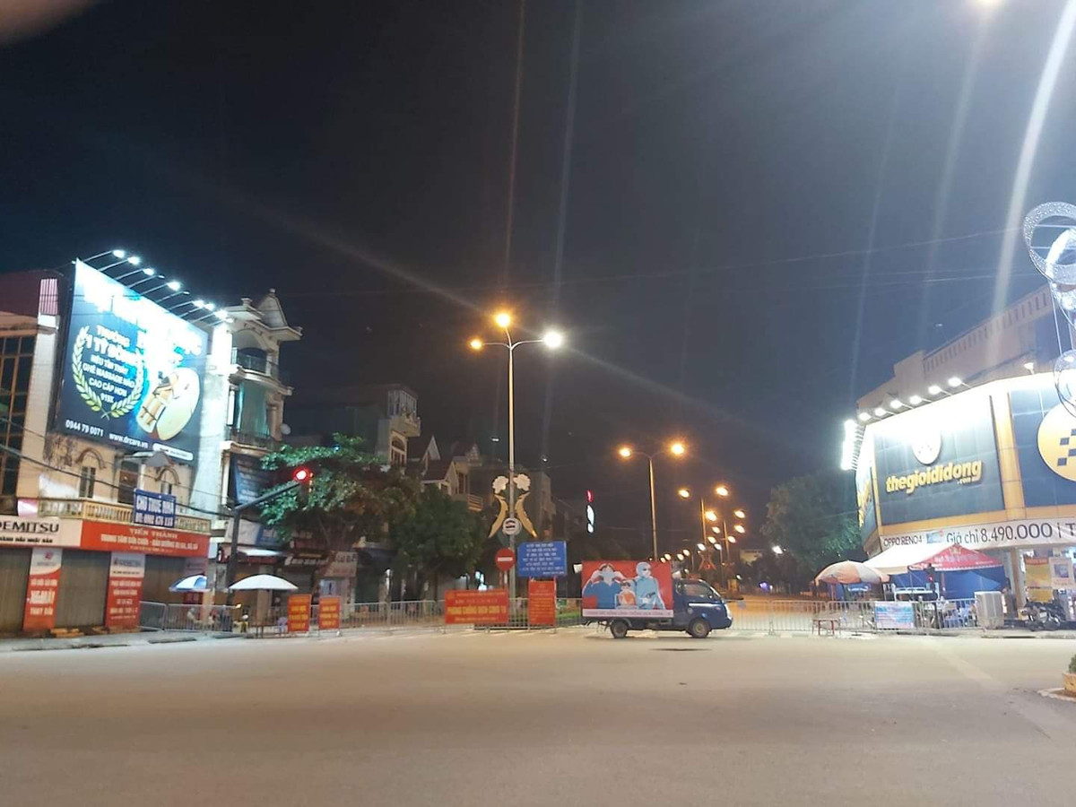 Chỉ có xe tuyên truyền đi lại.