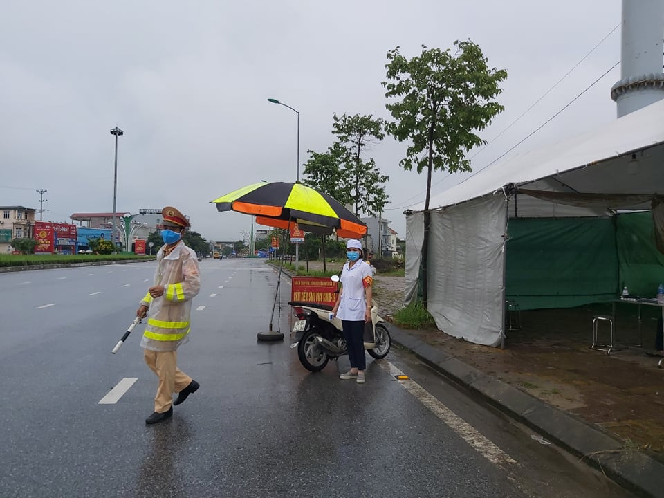 TP Hai Duong ngay dau cach ly xa hoi phong dich COVID-19-Hinh-5