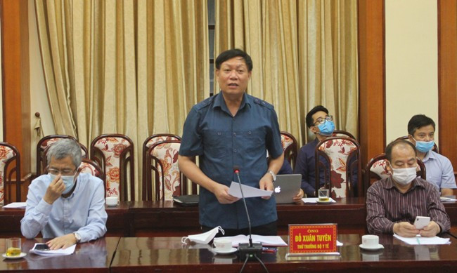 Theo đánh giá của Thứ trưởng Y tế Đỗ Xuân Tuyên tại buổi làm việc với tỉnh Hải Dương chiều 22/8, tình hình dịch bệnh hiện nay tại Hải Dương, đặc biệt là ổ dịch 36 Ngô Quyền đã cơ bản được kiểm soát. 