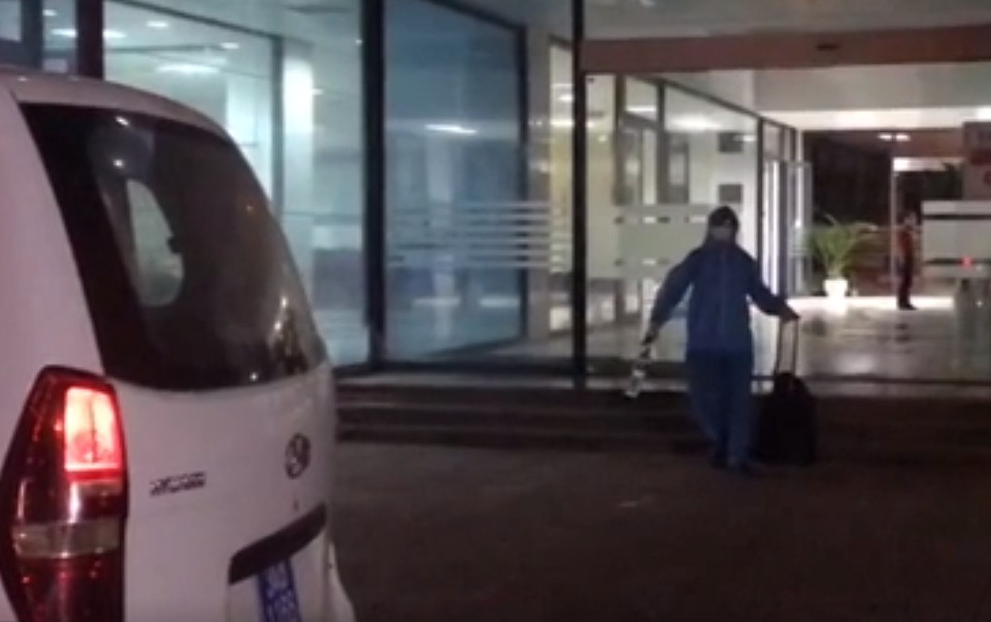 Phat hien truong hop SARS-Cov-2 o Hai Duong: Phong toa khoa cap cuu, karaoke, bar