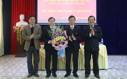 Ông Hoàng Xuân Đán tử vong khi mới giữ chức vụ Chủ tịch UBND TP Yên Bái được 4 tháng. Trước khi làm Chủ tịch UBND TP Yên Bái, ông Đán là công chức Văn phòng Tỉnh ủy Yên Bái, sau đó làm việc tại Ủy ban Kiểm tra Tỉnh ủy Yên Bái (2004 - 2010). Từ năm 2012 - 2013, ông là Phó Chánh Văn phòng Ban Chỉ đạo tỉnh Yên Bái về phòng, chống tham nhũng. Từ năm 2013 - 2019, ông là Phó Trưởng ban Nội chính Tỉnh ủy Yên Bái. Từ năm 2019 – 4/2020, ông là Phó Chủ tịch UBND huyện Lục Yên (tỉnh Yên Bái). Từ tháng 4/2020, ông Đám được HĐND TP Yên Bái bầu giữ chức Chủ tịch UBND TP Yên Bái.