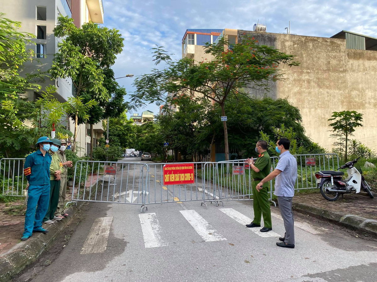 Hai Duong: Phong toa nhieu noi vi ca nhiem COVID-19 thu 950