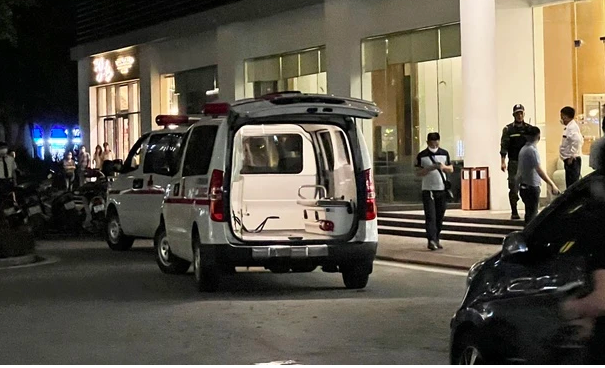 Tại hiện trường, công an tìm thấy một ba lô bên trong chứa đồ dùng cá nhân, giấy tờ tùy thân và giấy nhập học của một trường Trung cấp tại quận Thanh Xuân, Hà Nội. Danh tính nạn nhân nhanh chóng được xác định là T. (SN 1995, quê xã A Yun Hạ, huyện Phú Thiện, tỉnh Gia Lai). (Ảnh minh họa, nguồn internet)