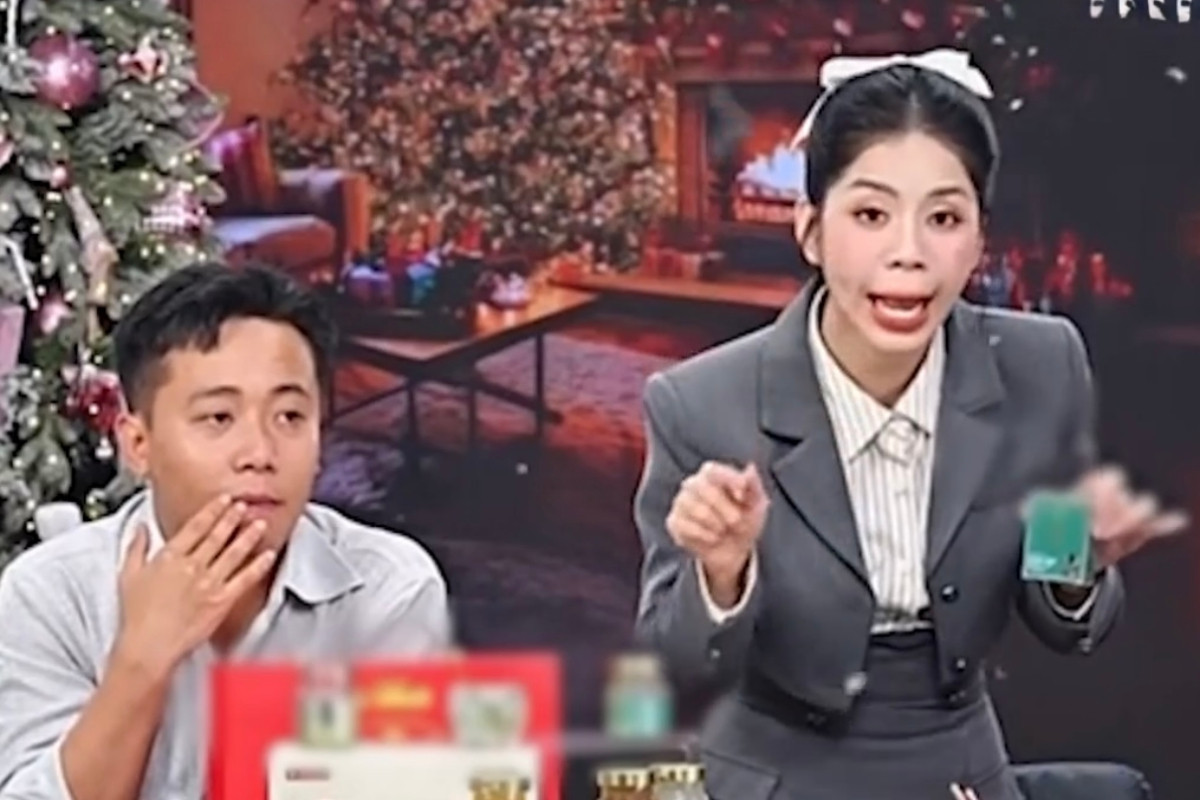 Quang Linh Vlogs và Hằng Du Mục bị phạt 140 triệu liên quan kẹo Kera Quang Linh Vlogs va Hang Du Muc bi phat 140 trieu lien quan keo Kera