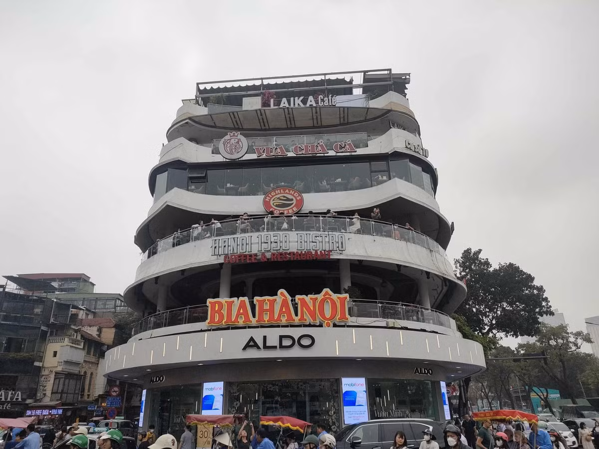 Toa nha “Ham ca map” nhung ngay cuoi cua su menh