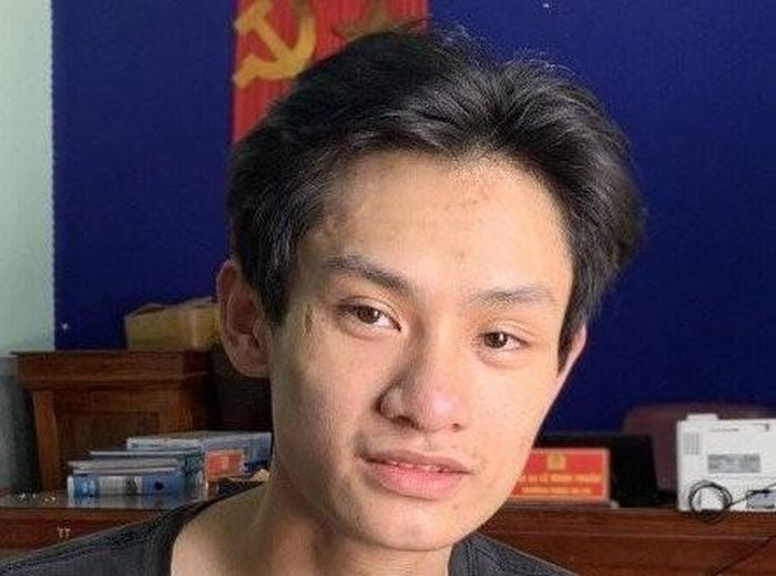 Thanh Hoa: Vo mua hang tren mang roi chiem doat gan 400 trieu