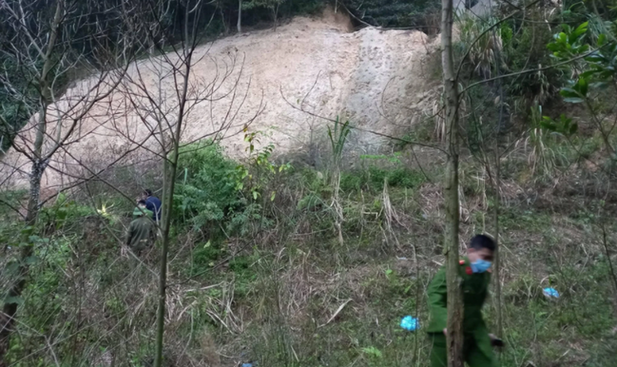  Phát hiện xương người tại chân cầu cạn ở Thái Nguyên: Ngày 11/3/2022, người dân xóm Đồng Tiến, xã Yên Lạc, huyện Phú Lương, tỉnh Thái Nguyên phát hiện một bộ xương người tại chân cầu cạn số 4. Công an khám nghiệm hiện trường, tìm thấy một xương hộp sọ và nhiều mảnh xương khác không lành lặn. Nạn nhân được xác định là người từ nơi khác đến vì trong xã thời gian qua không có người mất tích.