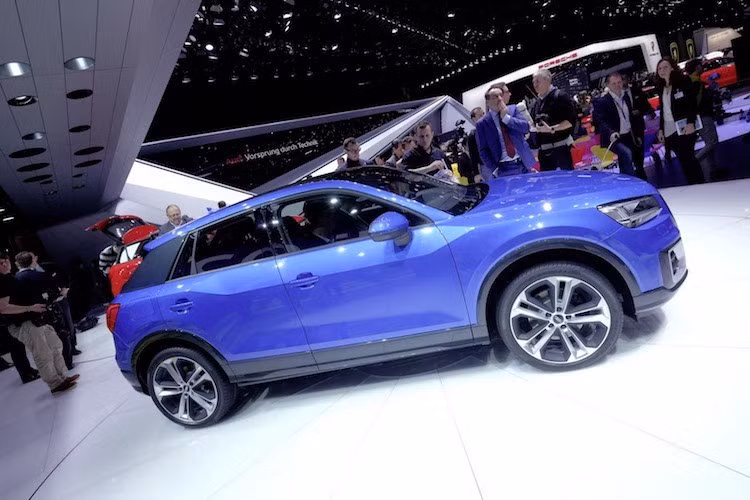 Hiện tại ở châu Âu, Audi Q2 đã được phân phối tới tay khách hàng. Tuy nhiên, hiện vẫn chưa rõ lần này Audi Việt Nam đưa Q2 về với mục đích trưng bày và thăm dò thị trường hay hãng sẽ chính thức phân phối dòng xe này ở nước ta.