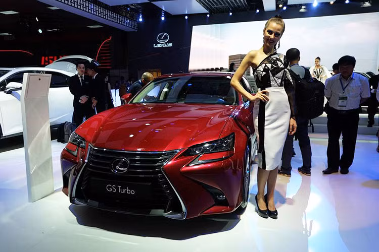 Những màn trình diễn ấn tượng hòa quyện giữa sự sang trọng và quyến rũ, giữa sự hiện đại và tân cổ điển cũng hứa hẹn nét hấp dẫn mới lạ của gian hàng Lexus tại triển lãm ôtô Việt Nam năm nay.