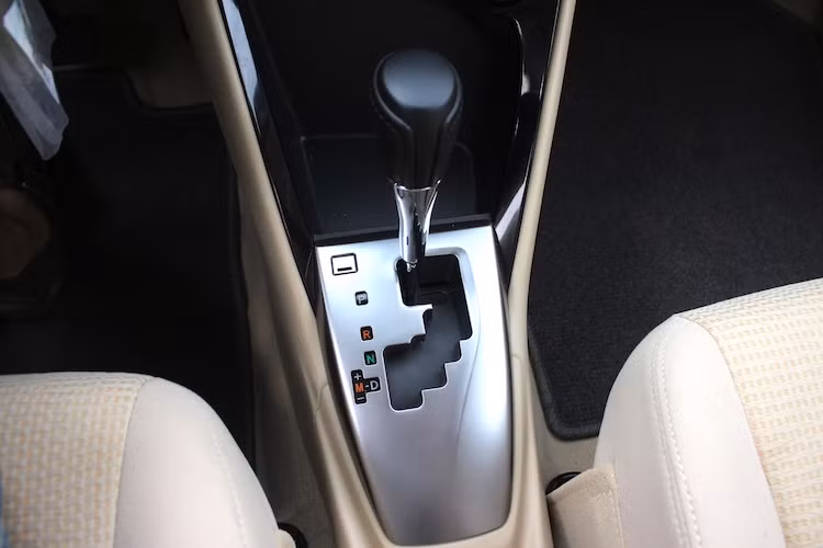 Khối động cơ này mang lại hiệu suất vận hành cao hơn phiên bản cũ với công suất tối đa 107 mã lực/6.000 vòng/phút và mômen xoắn cực đại 140 Nm/4.200 vòng/phút. Không chỉ có động cơ mới, các phiên bản 1.5E CVT và 1.5G CVT còn được trang bị hộp số vô cấp CVT với 7 cấp số ảo.