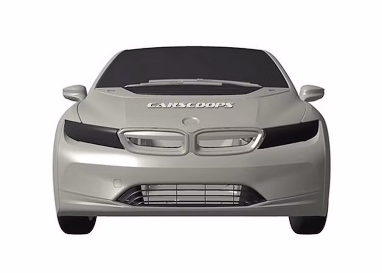 Từ phía trước, có thể dễ dàng nhận thấy ngay rằng i5 sẽ là một mẫu xe thuộc dòng i Series của BMW nhờ phần đầu có thiết kế hiện đại. Ngay cả khi nhìn thoáng qua, phần đầu của i5 cũng có thể dễ dàng khiến người ta liên tưởng tới siêu xe "xanh" BMW i8.