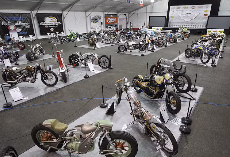 Được tổ chức lần đầu vào năm 2004, mỗi năm cuộc thi xe môtô PKL độ AMD World Championship of Custom Bike Building lại thu hút được hàng trăm những chiếc xe độ "khủng" nhất, độc đáo nhất và thậm chí là kỳ dị nhất tới từ khắp nơi trên Thế giới. Thể lệ của cuộc thi này rất đơn giản khi bán giám khảo chỉ yêu cầu chiếc xe tham gia phải chạy được (nhà độ xe phải có video làm chứng) và chưa từng dự thi nào.