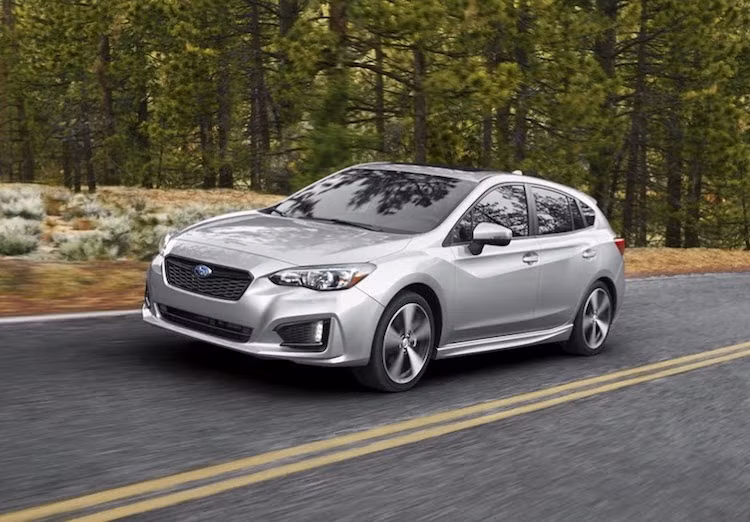 Trước mắt, cả 2 kiểu thân xe của Impreza là sedan và hatchback 5 cửa sẽ đều sử dụng động cơ 2.0l 4 xi-lanh nằm ngang Boxer nạp khí tự nhiên với công suất tối đa 150 mã lực, kèm theo hộp số sàn 5 cấp hoặc tự động vô cấp CVT. 2 lựa chọn hệ dẫn động cho chiếc xe sẽ là cầu trước hoặc 4 bánh toàn thời gian.