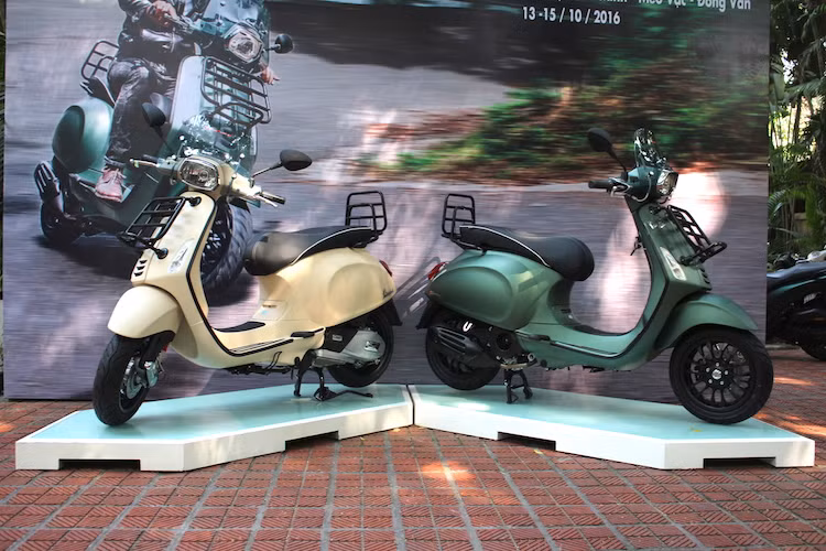 Bên cạnh việc ra mắt phiên bản Vespa Sprint Adventure mới, Piaggio Việt Nam cũng đồng thời bắt đầu hành trình khám phá Đông Nam Á 2016 với chặng đầu tiên từ Hà Nội qua các địa danh Tây Bắc như Hà Giang, Quảng Bạ, Yên Minh, Mèo Vạc và Đồng Văn. Những chiếc Vespa Sprint Adventure mới sẽ trực tiếp tham gia vào hành trình này.