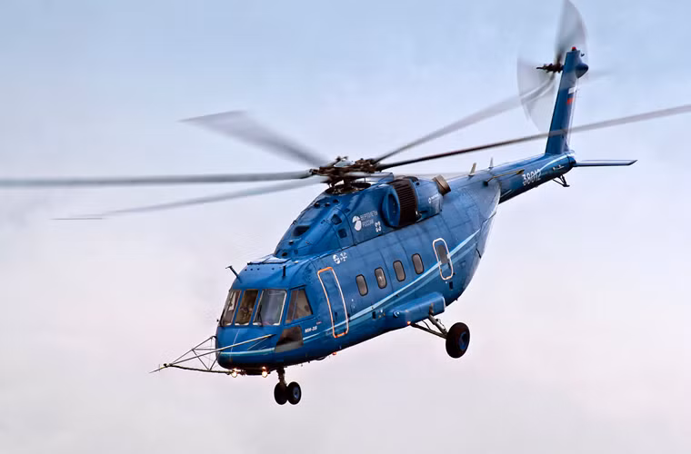 Trong khi Mi-38 là thế hệ trực thăng mới nhất của hãng Mil Moscow, thừa hưởng đặc tính của dòng máy bay Mi-8/17 huyền thoại với hàng loạt cải tiến hiện đại đáp ứng nhu cầu tương lai. Với cải tiến mới giúp tăng tầm bay cho Mi-38 lên 920km, gấp đôi họ Mi-8/17, chở được 6-7 tấn, hoặc 30 hành khách.