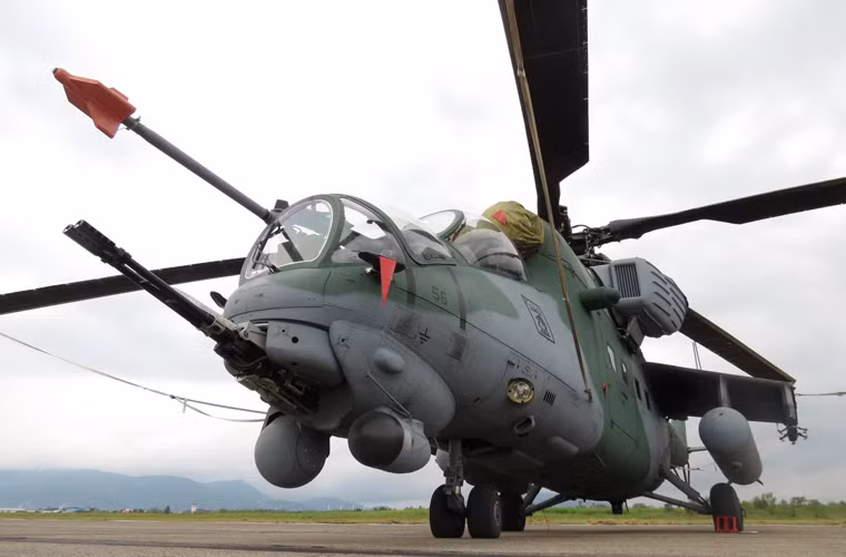 Sau khi xuất khẩu thành công trực thăng tấn công Mi-35M tới Indonesia, Myanmar, Nga vẫn tiếp tục nỗ lực tiếp thị dòng trực thăng mạnh mẽ tới các nước còn lại. Đặc biệt, trong quá khứ Việt Nam từng sử dụng Mi-24, nên có khả năng được coi là khách hàng tiềm năng của Mi-35M.