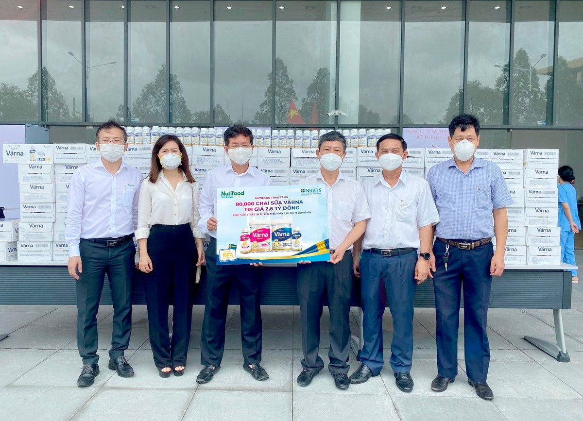 Nutifood tang 80.000 san pham dinh duong y hoc gia tri 2,6 ty dong cho benh vien da chieu tai Binh Duong-Hinh-2