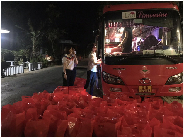 Nova Group tang qua Tet cho ho ngheo Dong Thap: Thap len nhung niem vui-Hinh-2