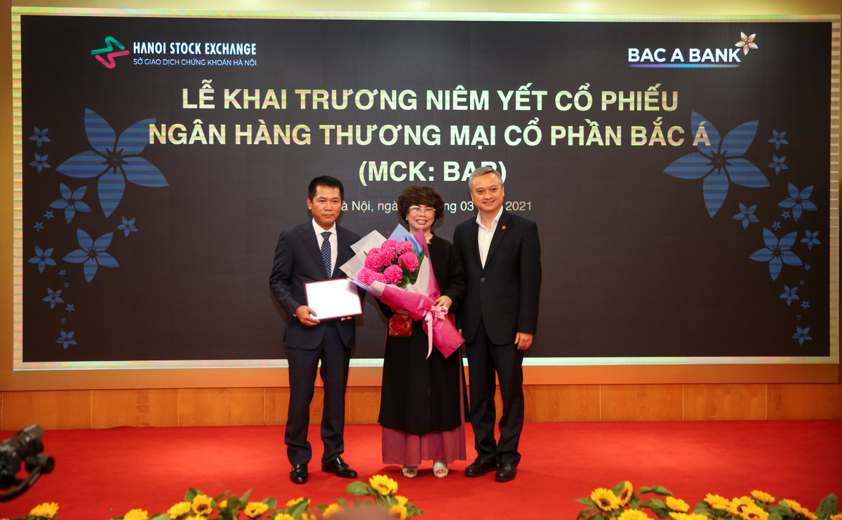 BAC A BANK chinh thuc niem yet co phieu tren san HNX