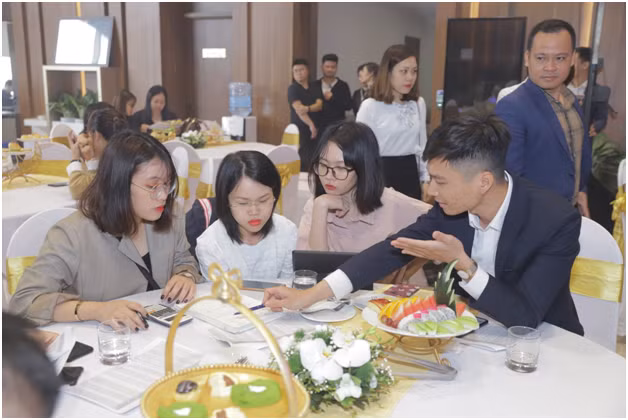 MIKGroup tung gio hang “Nguyet Que” gay sot BDS phia Tay Ha Noi-Hinh-2