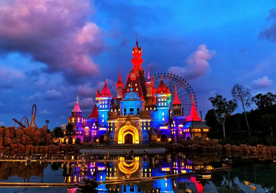 Sap chinh thuc cong dien 3 show dien trieu do tai Phu Quoc United Center-Hinh-4