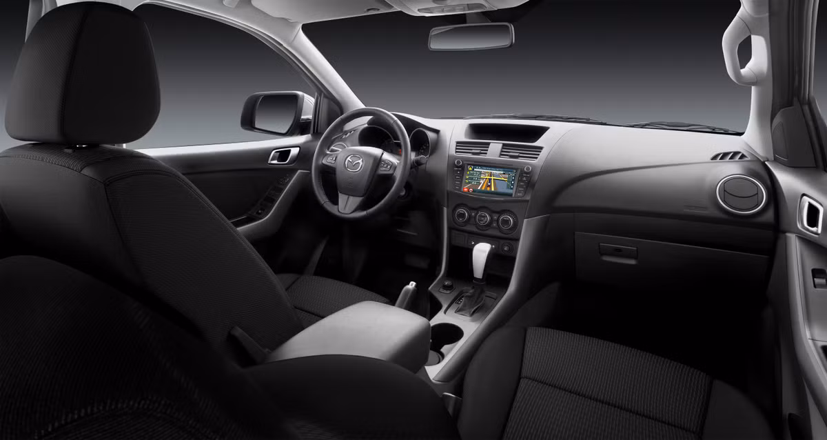 Mazda BT-50: Mau ban tai thuc dung va ben bi cho nguoi dung-Hinh-6