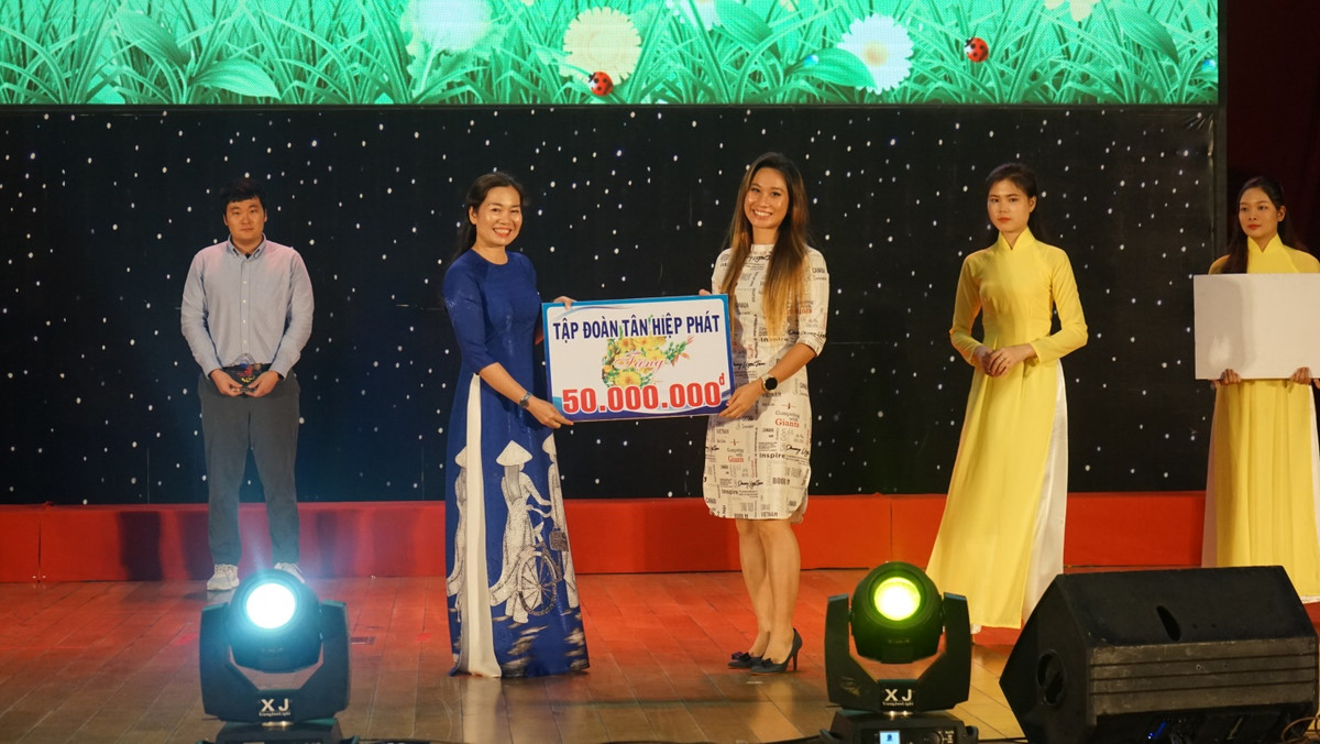 Tan Hiep Phat chung tay mang Xuan yeu thuong den hang ngan tre em kho khan tinh Binh Duong-Hinh-3