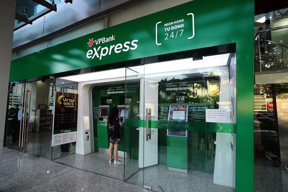 Moody’s xem xet nang hang VPBank