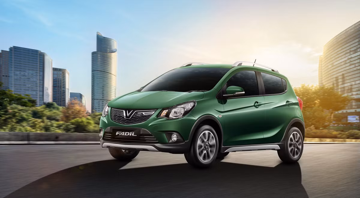 Chiec xe “hot” nhat phan khuc A them 2 mau son xanh thoi trang-Hinh-2